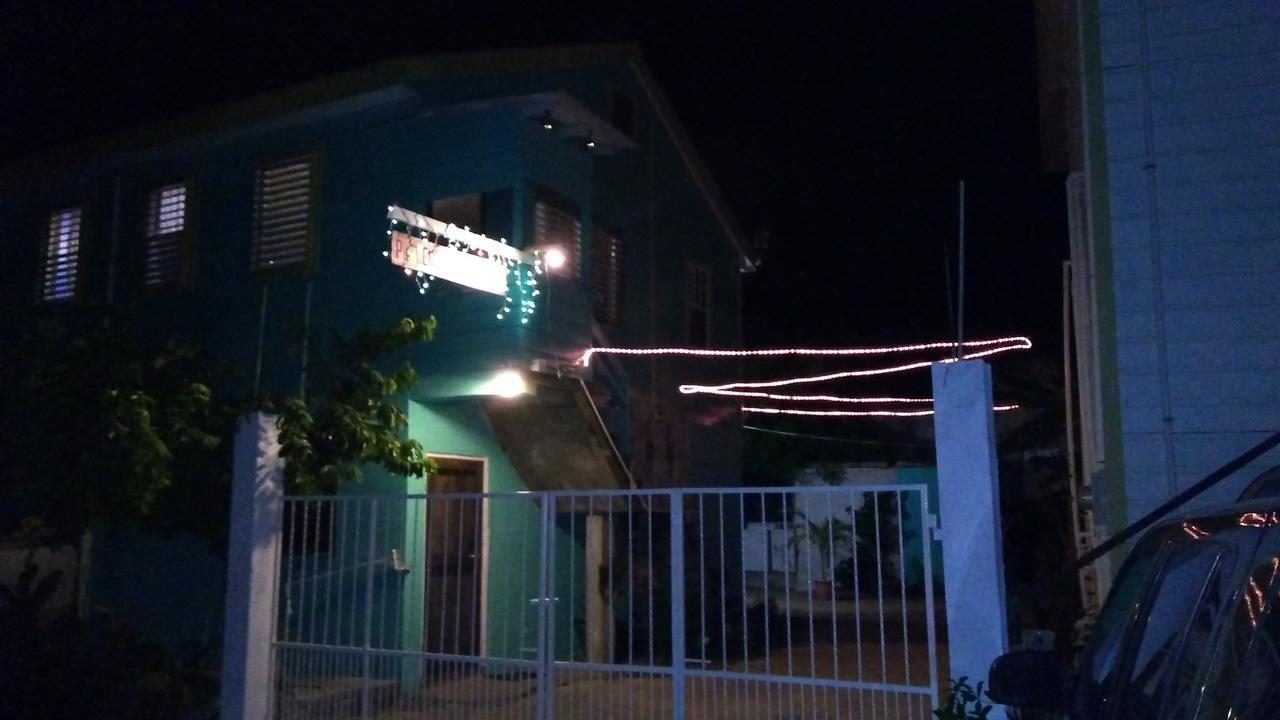 Placencia Hostel Buitenkant foto