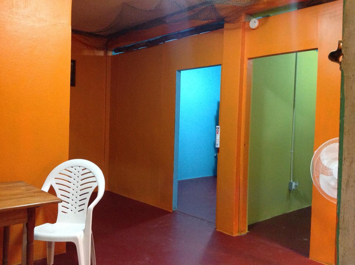 Placencia Hostel Buitenkant foto
