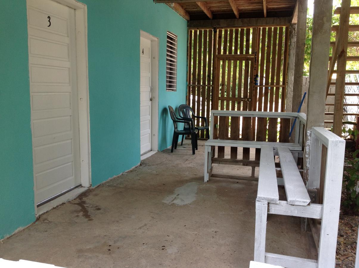 Placencia Hostel Buitenkant foto